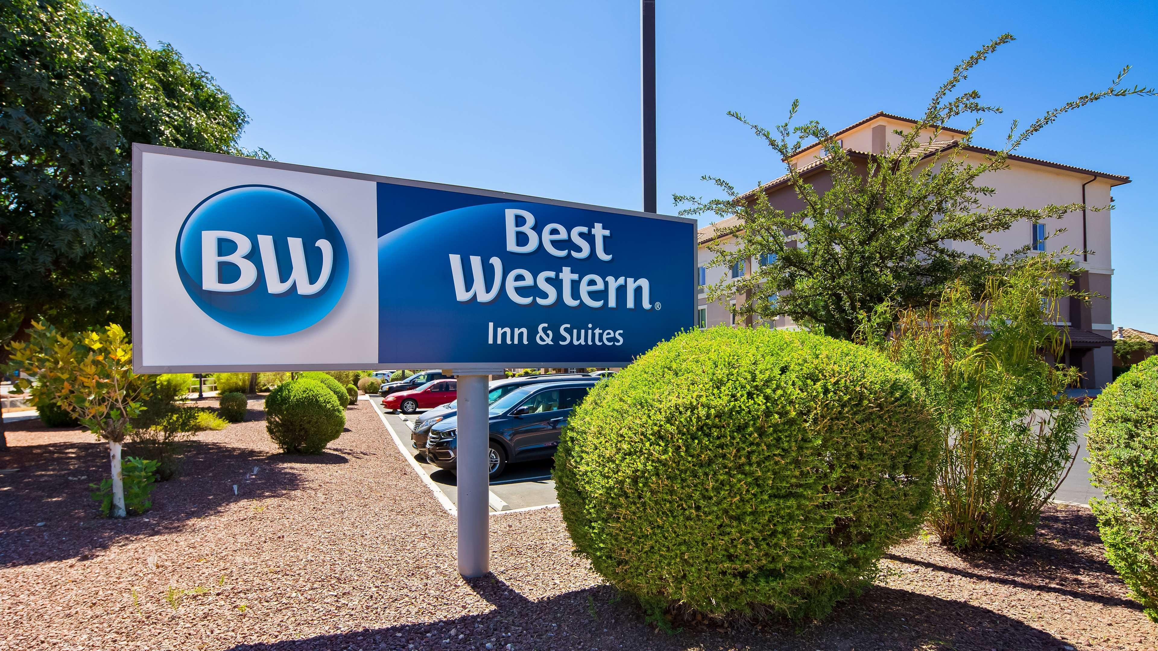 Best Western Douglas Inn & Suites Buitenkant foto