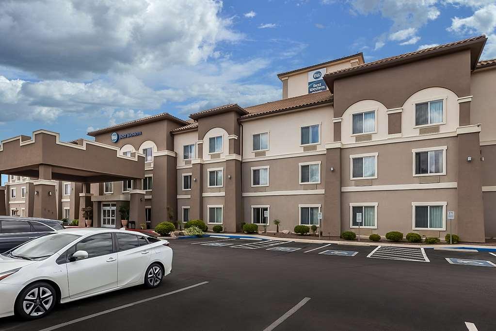 Best Western Douglas Inn & Suites Buitenkant foto
