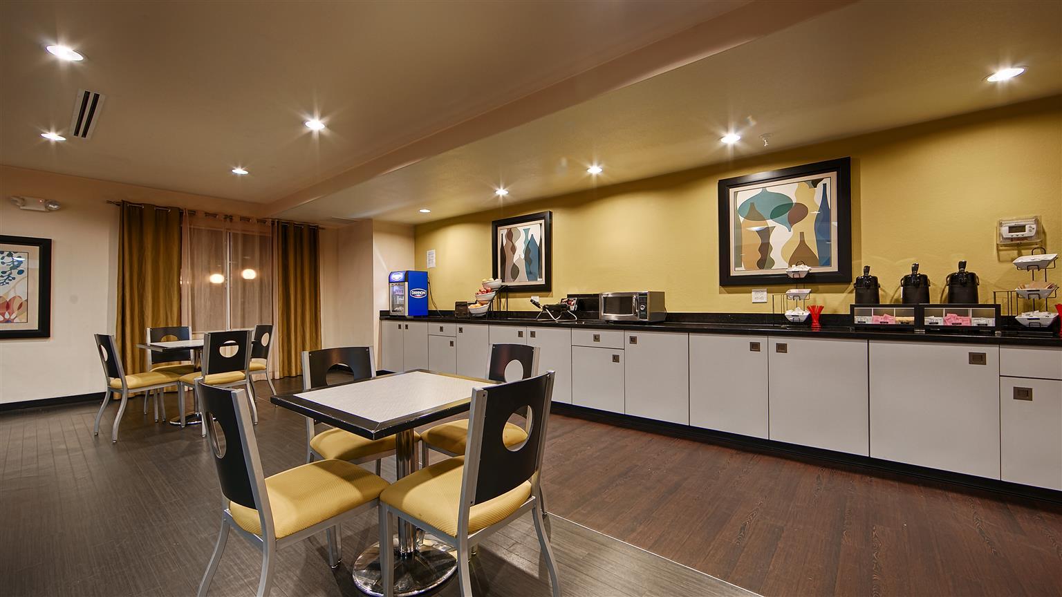Best Western Douglas Inn & Suites Buitenkant foto