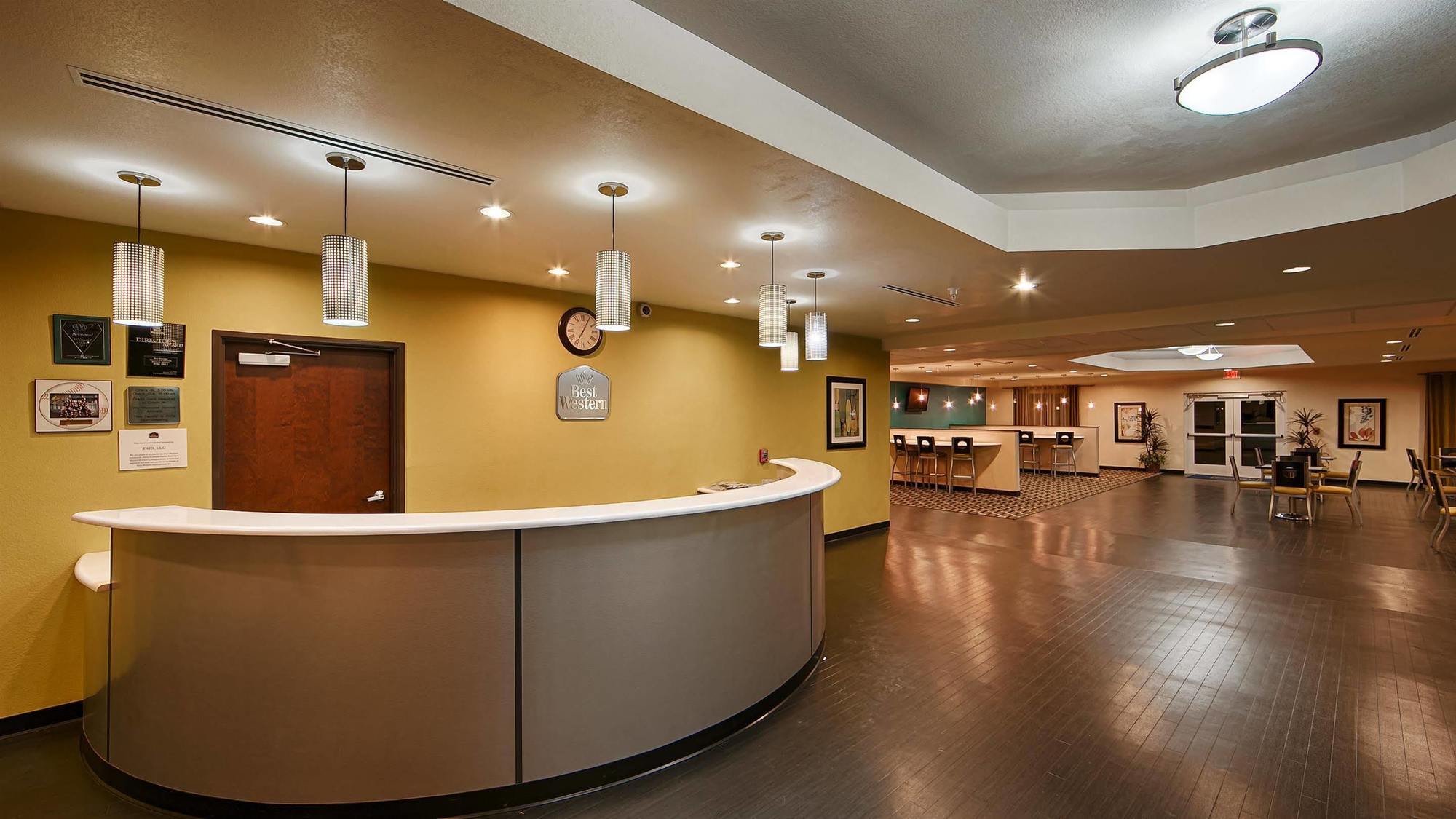Best Western Douglas Inn & Suites Buitenkant foto