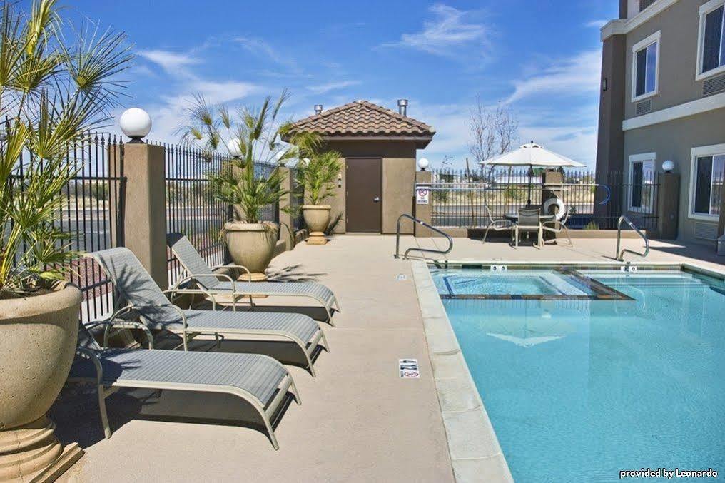 Best Western Douglas Inn & Suites Buitenkant foto